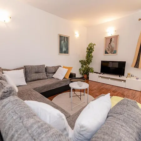 Heaven, Private Heated Pool, Pet Friendly, Children's Playground *