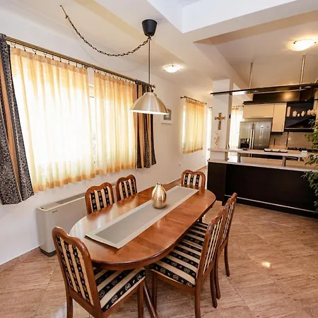Heaven, Private Heated Pool, Pet Friendly, Children's Playground Villa Donji Zemunik
