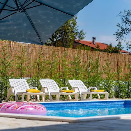 וילה Heaven, Private Heated Pool, Pet Friendly, Children's Playground